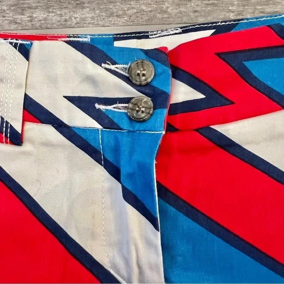 Loudmouth Women's Captain USA Mini Shorts Size 0 Golf Red Blue Bold Print Comics - Picture 2 of 9